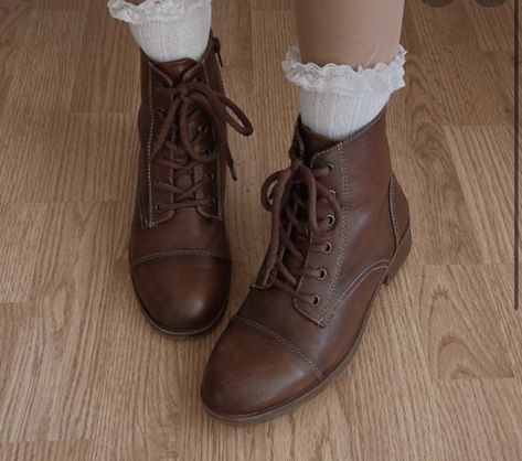 Cottagecore Shoes, Sepatu Platform, Cottagecore Outfits, Chique Outfits, Cottagecore Fashion, Cottagecore Style, Mode Vintage, Character Outfits, Vintage Shoes