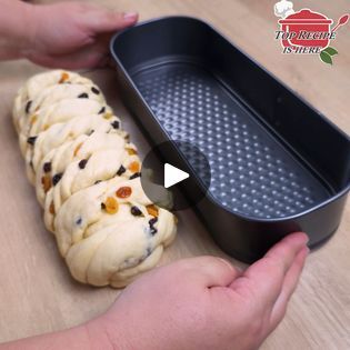 Italian Christmas Bread, Christmas Bread Recipes, Babka Recipe, Christmas Bread, Artisan Bread Recipes, Holiday Recipes Christmas, Bread Recipes Sweet, Xmas Food, Christmas Cooking