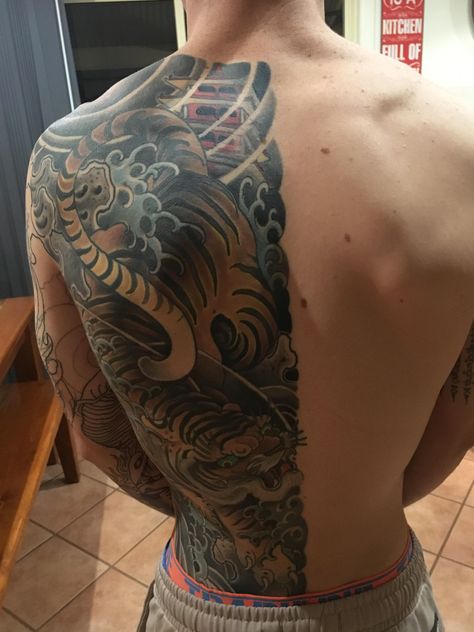 Half Back Tattoo, Australia Tattoos, Back Piece Tattoo Men, Middle Of Back Tattoo, Lower Back Tattoo Designs, Back Piece Tattoo, Maori Tattoo Designs, Half Sleeve Tattoos For Guys, Back Tattoos For Guys