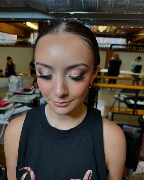 This gorgeous doll @sofia.dello modeled for my Master makeup class for dance competition makeup skills!! Inquire about Master makeup workshops great experience 💕 Makeup: @makeupbylaurid Bookings: makeupbylaurid.com #bostonmakeup #bostonmakeupartist #makeupworkshop #dancemakeup Stage Eye Makeup Theatre, Dance Performance Makeup, Stage Makeup Ideas, Dance Comp Makeup, Dance Makeup Competition, Dance Stage Makeup, Dance Recital Makeup, Recital Makeup, Dance Competition Makeup