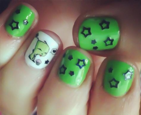 Gir from Invader Zim. Cute Gir Invader Zim, Invader Zim Scenecore, Invader Zim Acrylic Nails, Invader Zim Nail Art, Gir Nails Invader Zim, Invader Zim Clothes, Pierce The Veil Nails, Invader Zim Nails, Invader Zim Aesthetic