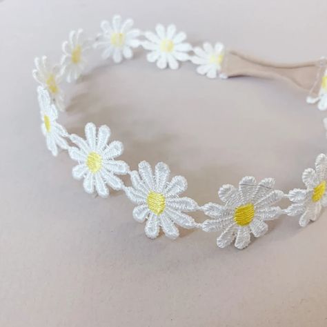 Newborn Headband Infant Headband Daisy Chain Lace Wraparound - Etsy Headband Ideas, Infant Headbands, Daisy Headband, Chain Headband, Baby Daisy, Lucet, Girl Headbands, Infant Headband, Newborn Bows