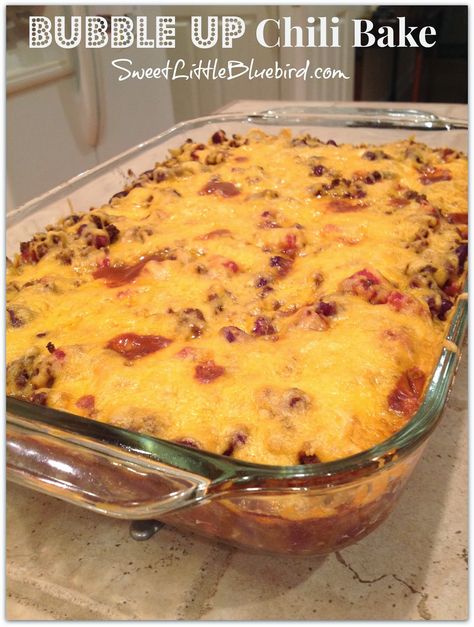 BUBBLE UP CHILI BAKE - Delicious casserole made with chili,  refrigerator biscuits and cheddar cheese! Simple to make, so good.  | SweetLittleBluebird.com Refrigerator Dough, Refrigerator Biscuits, Chili Bake, Beef Entrees, Hamburger Dishes, Bubble Up, Yummy Casseroles, Cheap Dinners, Beef Casserole