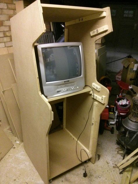 Building a Home Arcade Machine - The TV Monitor | Retromash Diy Arcade Machine, Arcade Games Diy, Arcade Design, Diy Arcade Cabinet, Home Arcade, Diy Arcade, Vibe Bedroom, Retro Games Room, Building A Home