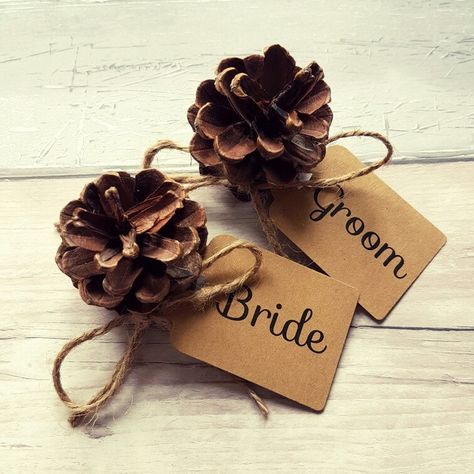 Wedding Name Place Cards, Name Cards Wedding, Simple Table Decorations, Fall Parties, Wedding Name Cards, Love Autumn, Name Place Cards, Wedding Favors Fall, Wedding Place Settings