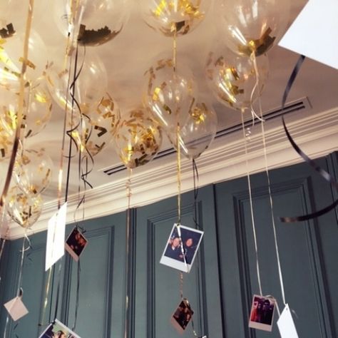 Balloons With Pictures Hanging, Photos On Balloon Strings, Polaroid Pictures Hanging From Balloons, Photo Decorating Ideas Party, Balloons With Photos Attached, Balloon With Pictures Hanging, Balloon Pictures Hanging, Pictures Hanging On String, Pictures Hanging From Balloons