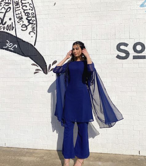 Kurta With Organza Dupatta, Lavender And Black Outfit, Modern Punjabi Outfits, Desi Outfits Casual, Simple Eid Outfit Ideas, Casual Desi Outfits, Eid Fits, Desi Dress, Punjabi Outfits