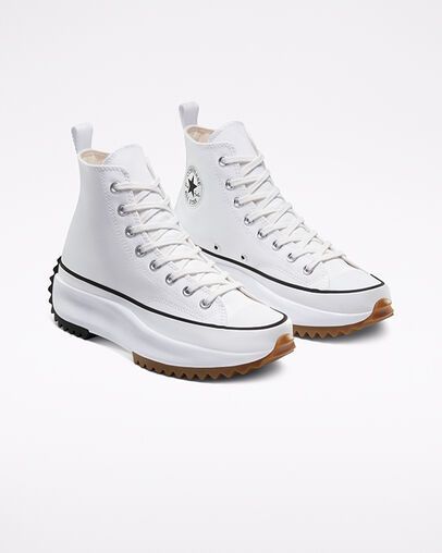 Run Star Hike White/Black/Gum Converse Run Star Hike Platform, Leather Chuck Taylors, White Converse Outfits, Converse Design, Shoes Png, Converse Outfits, Converse Run Star Hike, Converse Run, Run Star Hike