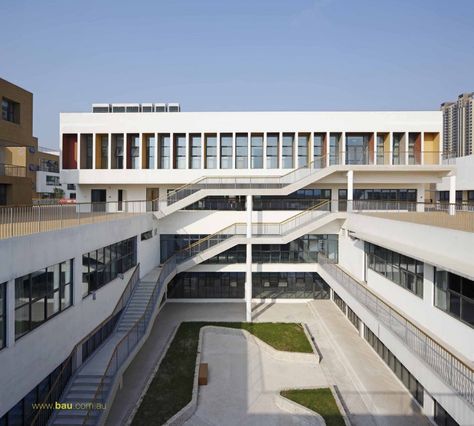 Jiangyin Primary & Secondary School / BAU Brearley Architects + Urbanists School Design Ideas, School Buildings, School Building Design, Campus Design, Education Architecture, High School Education, School Building, Facade Architecture, Facade Design