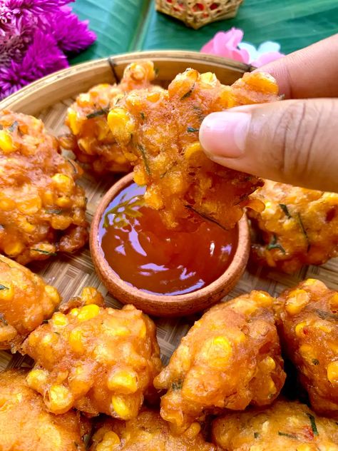 Thai Sweetcorn Fritters, Pod Thai Recipes, Gluten Free Canapes Appetizer Ideas, Indonesian Corn Fritters, Gluten Free Thai Recipes, Thai Potatoes, Corn Snacks Recipes, Thai Corn Fritters Recipe, Gluten Free Picnic Food