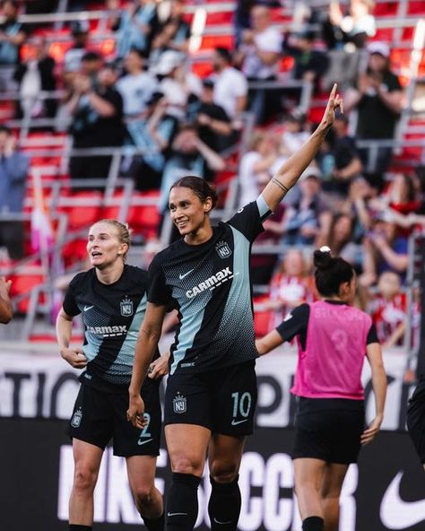 National Women's Soccer League on Instagram: "A moment we won’t forget 🫶  Lynn Williams becomes the new NWSL leading goalscorer in all NWSL competitions‼️" Lynn Williams, Soccer League, Women's Soccer, Womens Soccer, Gotham, Instagram A, Soccer, Football, In This Moment