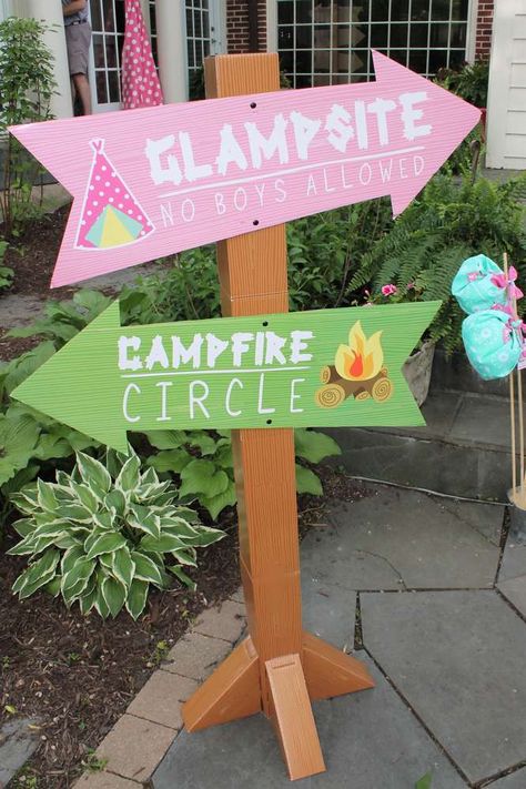 Unicorn Camping Birthday Party, Glamping Slumber Party Ideas, Glamping Birthday Party Ideas Sleepover Indoor Camping, Pink Glamping Party, Girly Camping Theme Party, Glamping Party Decorations, Girl Camping Birthday Party, Camping Birthday Party Activities, Girls Camping Birthday Party