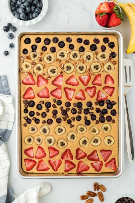 Sheet Pan Pancakes - Joy Bauer Sheet Pan Pancakes With Pancake Mix Easy, Pancake Sheet Pan, Healthy Breakfast Recipes For Kids, Brunch Egg Dishes, Oven Breakfast, Joy Bauer Recipes, College Recipes, Sheet Pan Pancakes, Sheet Pan Meals