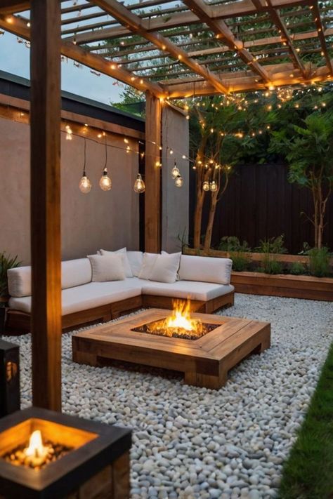 Modern backyard decor featuring rattan chairs and a coffee table. Rattan Decor, Rattan Patio Furniture, Mini Pool, Cozy Backyard, Cozy Outdoor, Backyard Inspo, Fire Pits, Small House Design, Outdoor Lounge