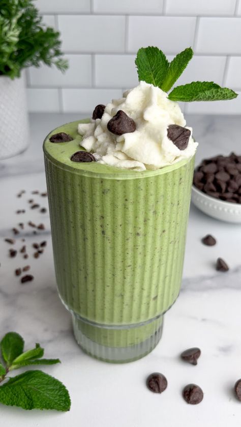 Mint Chocolate Chip Smoothie Cacao Nibs Smoothie, Mint Chip Smoothie, Mint Chocolate Chip Smoothie, Chocolate Chip Smoothie, Dairy Free Whipped Cream, Cacao Smoothie, Almond Butter Smoothie, Mint Chocolate Ice Cream, Smoothie Popsicles