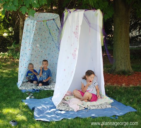 DIY No-Sew Tents & Canopies Diy Backyard Tent, Diy Tents For Kids, Teepee Tent Diy, Diy Canopy Tent, Forts For Kids, Outdoor Forts, Canopy Diy, Tree Rope, Tent Ideas