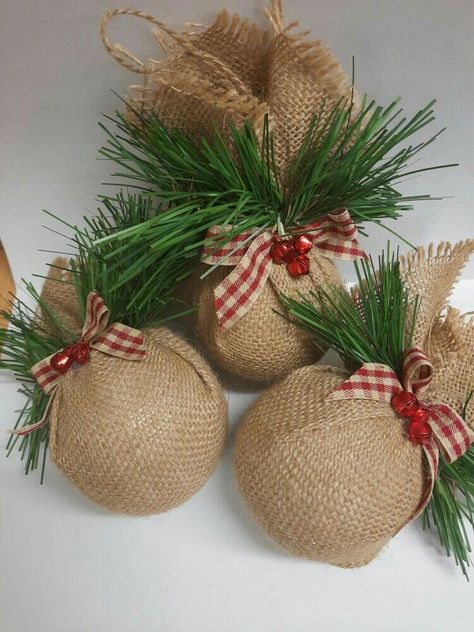 Farmhouse Interior Design Ideas, Craft Christmas Decorations, Cheap Christmas Ornaments, Burlap Christmas Ornaments, Music Christmas Ornaments, Burlap Ornaments, Christmas Decorations Ideas, Jute Craft, Coffee Sack