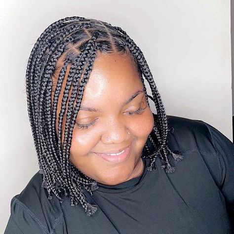 Short Single Braids, Rubber Band Box Braids, Knotless Braids With Curls, Latest Braid Styles, Short Hair Mohawk, Faux Dreadlocks, Black And Blonde Ombre, Red Box Braids, Curly Faux Locs