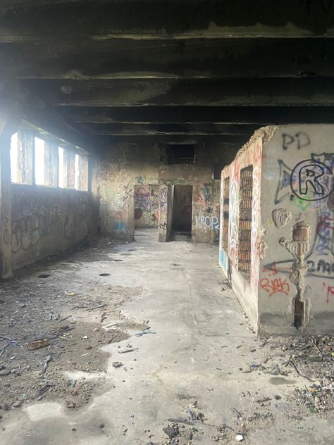 Building Inside A Building, Abandoned Factory Aesthetic, Abandoned Laundromat, Abandoned Building Aesthetic, Abandoned Buildings Aesthetic, Abandoned House Aesthetic, Urbex Aesthetic, Abandoned Places Aesthetic, Abandon Building