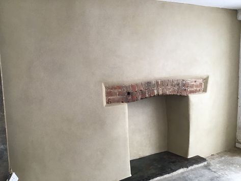 Lime Render House, Limestone Plaster Walls, Lime Stone Wall, Lime Plaster Walls, Limestone Plaster, Ceiling Covering, Lime Plaster, Kitchen Hood, Country Cottage Decor