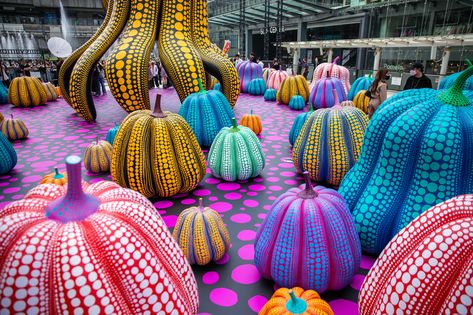 Kusama Pumpkins, Louis Vuitton X Yayoi Kusama, Yayoi Kusama Pumpkin, Siam Paragon, Polka Dot Pumpkin, Pumpkin Dress, Artistic Installation, Elementary Art Projects, Pumpkin Art