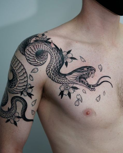 No color snake chest/arm half sleeve Dragon Tattoo Shoulder, Tato Dada, Cobra Tattoo, Tattoo Snake, Serpent Tattoo, Cute Tattoo, Mens Shoulder Tattoo, Snake Tattoo Design, Tato Lengan