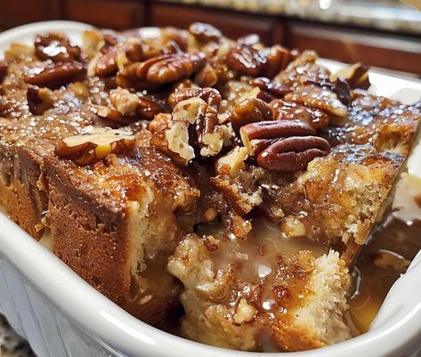 Pecan Pie Bread Pudding Recipe, Pecan Pie Bread, Pecan Bread Recipe, Classic Bread Pudding, Pecan Bread Pudding, Pecan Pie Bread Pudding, Rice Puddings, Brunch Bites, Best Bread Pudding Recipe