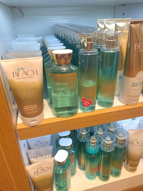 At The Beach Perfume, Bath And Body Works Beach, Bath And Body Works At The Beach, At The Beach Bath And Body Works, Beachy Perfumes, Beach Bath And Body Works, Bathandbodyworks Perfume, Birthday Perfume, Beach Perfume