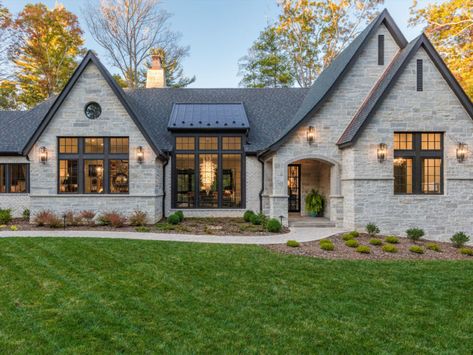 Two Peak House Exterior, Modern Rustic Craftsman, Belgium Countryside Interior Design, House Exterior Design Traditional, Exterior Truss Design, Joanna + Core + Aesthetic, Modern English Cottage House Plans, Country Home Architecture, English Style Exterior