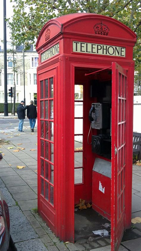 London Phone Booth Aesthetic, Public Telephone, British Phone Booth, London Telephone Booth, London Phone Booth, Red Telephone Box, Red Telephone, Door Wallpaper, Telephone Box