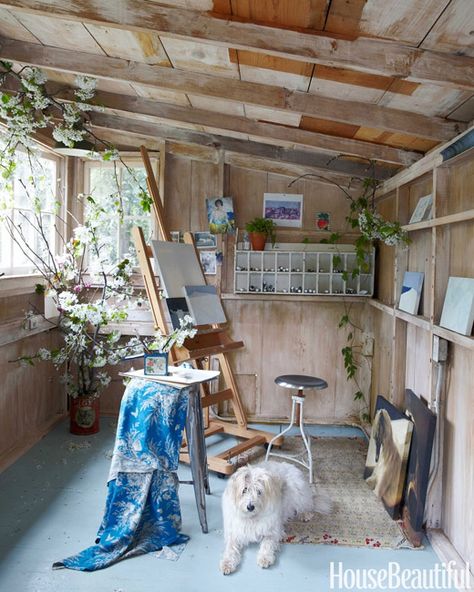 Home Art Studios, Granny Chic Decor, Art Studio Storage, Small Street, Small Art Studio, Art Shed, Studio Shed, Art Studio Space, Art Studio Organization