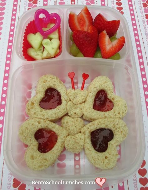 Shaped Sandwiches, Creative School Lunches, Lunchbox Kids, Fun Kid Lunch, Bento Box Lunch For Kids, Bento Kids, Holiday Lunch, Cute Bento, Fun Lunch