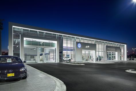 D.J. Kranz | Retail Design | Exterior of Luther Brookdale Volkswagen Car Dealership in Brooklyn Center, MN by D.J. Kranz as the general contractor. #cardealershipdesign #retaildesign #generalcontrator #volkswagen Volkswagen Showroom, Car Dealership Design, Car Showroom Architecture, Car Showroom Design, Simple Floor Plans, Store Architecture, Car Wash Business, Detail Arsitektur, Automotive Shops