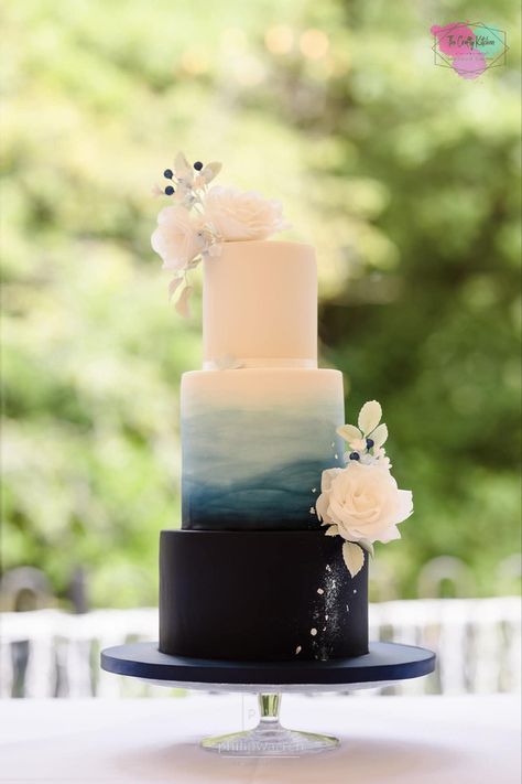 Navy Blue WaterColour Wedding Cake Navy Wedding Cake Ideas, Space Wedding Cake, Midnight Blue Cake, Dark Blue Wedding Cake, 3 Teir Wedding Cake, Wedding Cake Designs Blue, Navy Blue Wedding Cake, Navy Blue Cake, Navy Wedding Cake