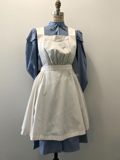 Anne With An E Dress, Fictional Outfits, Cottage Outfits, Hicks Und Astrid, White Pinafore, Diana Barry, Eye To Eye, Gilbert Blythe, Old Fashion Dresses