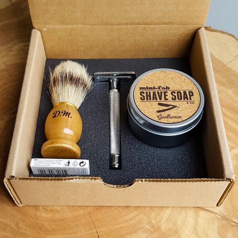 Shave Kit - Safety Razor - Vintage Shaving Kit, Shaving Kits, Shaving Stand, Hotel Ideas, Vintage Shaving, Shaving Kit, Gift Box Design, Close Shave, Soap Packaging