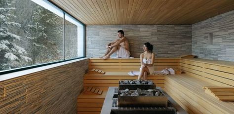 Great transom window. Garden Sauna, Modern Saunas, Building A Sauna, Luxury Windows, Sauna House, Sauna Steam Room, Spa Sauna, Finnish Sauna, Steam Sauna