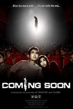 Coming Soon - 2008 Thai film. What kind of scenes in a horror film scares you the most? When a ghost appears totally unexpectedly? When the main character does not see the ghost sneaking up behind him? When at the very end you find out that the main character was actually a ghost all along? But none of this compares to the feeling of arriving home alone and suddenly being stuck by a feeling of deja-vu that you are reenacting the very same scenes in the horror movie you just saw! Asian Horror Movies, Classic Horror Movies Posters, Horror Movies List, Nolan Film, Ghost Movies, Scary Films, Romantic Films, Asian Film, Best Horror Movies