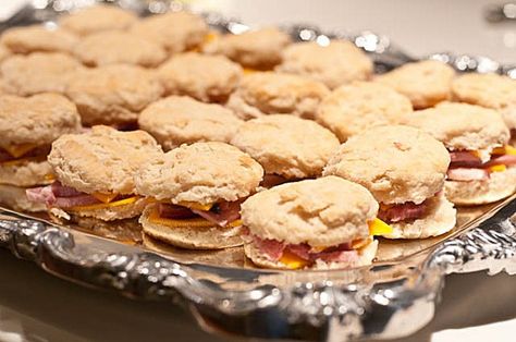 Southern Ham Biscuits - Cooking | Add a Pinch Ham Biscuits Southern, Southern Ham, Summer Barbecue Food, Barbecue Ribs Recipe, Ham Biscuits, Southern Buttermilk Biscuits, Barbecue Chicken Recipe, Brunch Inspiration, Family Brunch