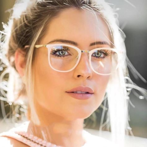 Clear Eyeglass Frames, Square Glasses Frames, Glasses Trends, Womens Glasses Frames, Kacamata Fashion, Cat Eye Glasses Frames, Mens Glasses Frames, نظارات شمسية, Eye Glasses Frames