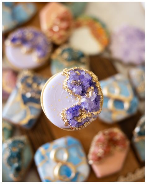 Introducing geode cookies 😍😍 My client said her daughter's birthday was geode themed and creating her set sparked a new love for sugar cookies. These 100% edible geode cookies may be my favorite set I have ever done! . . . . #pnwcookies #oregoncookiecottage #portlandbaker #geodecookies #geodebirthday #portlandcookies #portlandcookieartist Edible Geode, Geode Cookies, Cookie Cottage, Daughter's Birthday, Daughter Birthday, New Love, Sugar Cookies, My Favorite, Birthday