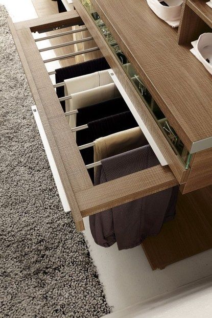 The best wardrobe design ideas you can copy right now 18 Best Wardrobe Designs, Bedroom Design Diy, Closet Makeover Diy, Diy Space Saving, Messy Closet, Creative Closets, Walking Closet, Walk In Closet Design, Diy Space