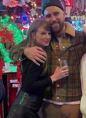 Travis Taylor, Chiefs Game, Taylor Swift Concert, Travis Kelce, British Actors, Taylor Swift Pictures, Taylor Alison Swift, Look At You, Kansas City Chiefs