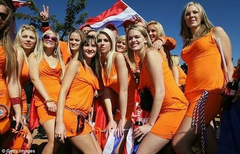 Holanda Rugby World Cup 2023, Dutch Women, Orange Mini Dress, Dutch Girl, Rugby World Cup, World Cup 2014, Single Dating, Cool Countries, Fifa World Cup