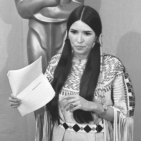 Sacheen Littlefeather, Beautiful Lies, Wounded Knee, Pink Glitter Wallpaper, Human Dignity, Indigenous Americans, Native American Artifacts, Saint Mary, American Woman