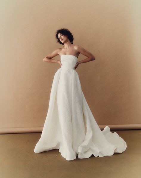 Prea James Bridal Art Museum Wedding Dress, Prea James Bridal, Elizabeth James Wedding, Markarian Bridal, Wedding Dress 2025, Modern Minimalist Wedding Dress, Avant Garde Wedding Dress, Prea James, Custom Bridal Dress