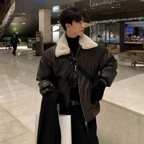 49138441453856|49138441486624|49138441519392|49138441552160 Streetwear Korean, Men Streetwear, Winter Jacket Men, Hem Design, Padded Coat, Cotton Coat, Mein Style, Loose Shorts, Short Coat