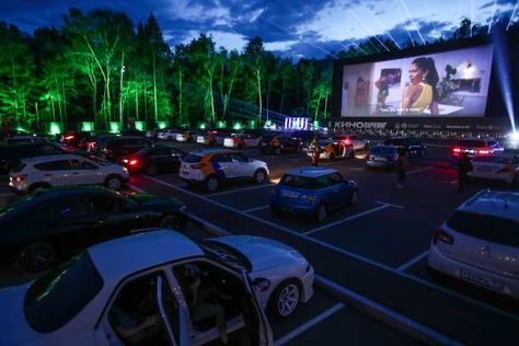 Drive Thru Cinema, Drive In Cinema Aesthetic, Drive In Theater Aesthetic, Gothic Noir, Car Cinema, Drive In Cinema, Movie Night Decorations, Valentine Gift Idea, Vision Board Pics