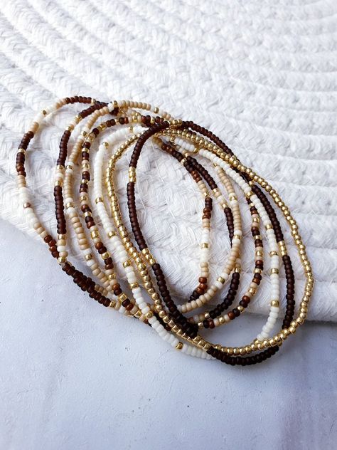 MAKING BEADED BRACELETS #BeadedBracelets Simple Diy Beaded Bracelets, Brown Seed Bead Bracelet, Beaded Mens Bracelet, How To Make Small Beaded Bracelets, Neutral Bracelet Ideas, Beaded Bracelet Set, Brown Beads Bracelet, Brown Bracelet Ideas, Seed Bead Bracelet Sets