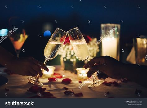 Romantic candlelight dinner for couple table setup at night. Man Candles For Romantic Night, Dinner Romantic Couple, Candle Light Dinner Romantic Couple, Candlelight Dinner Table, Dinner Couple, Surprise Ideas, Romantic Candle Light Dinner, Day Date Ideas, Anniversary Shoot